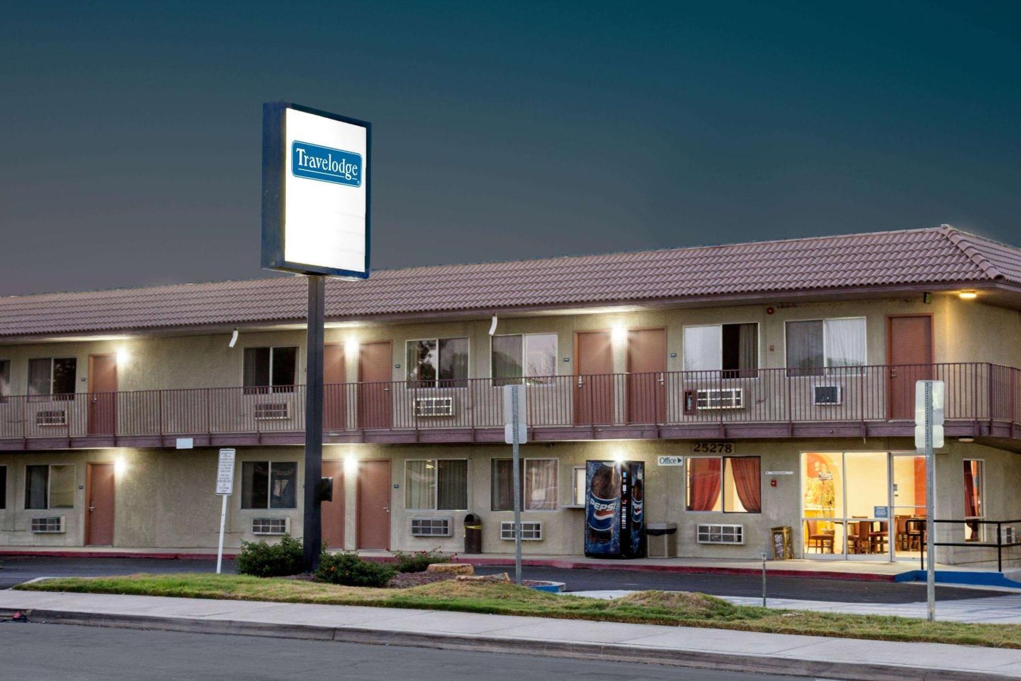 Baymont By Wyndham Coalinga Villa Bagian luar foto