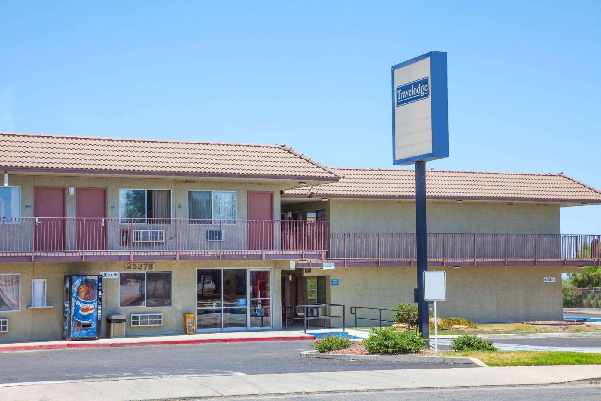 Baymont By Wyndham Coalinga Villa Bagian luar foto