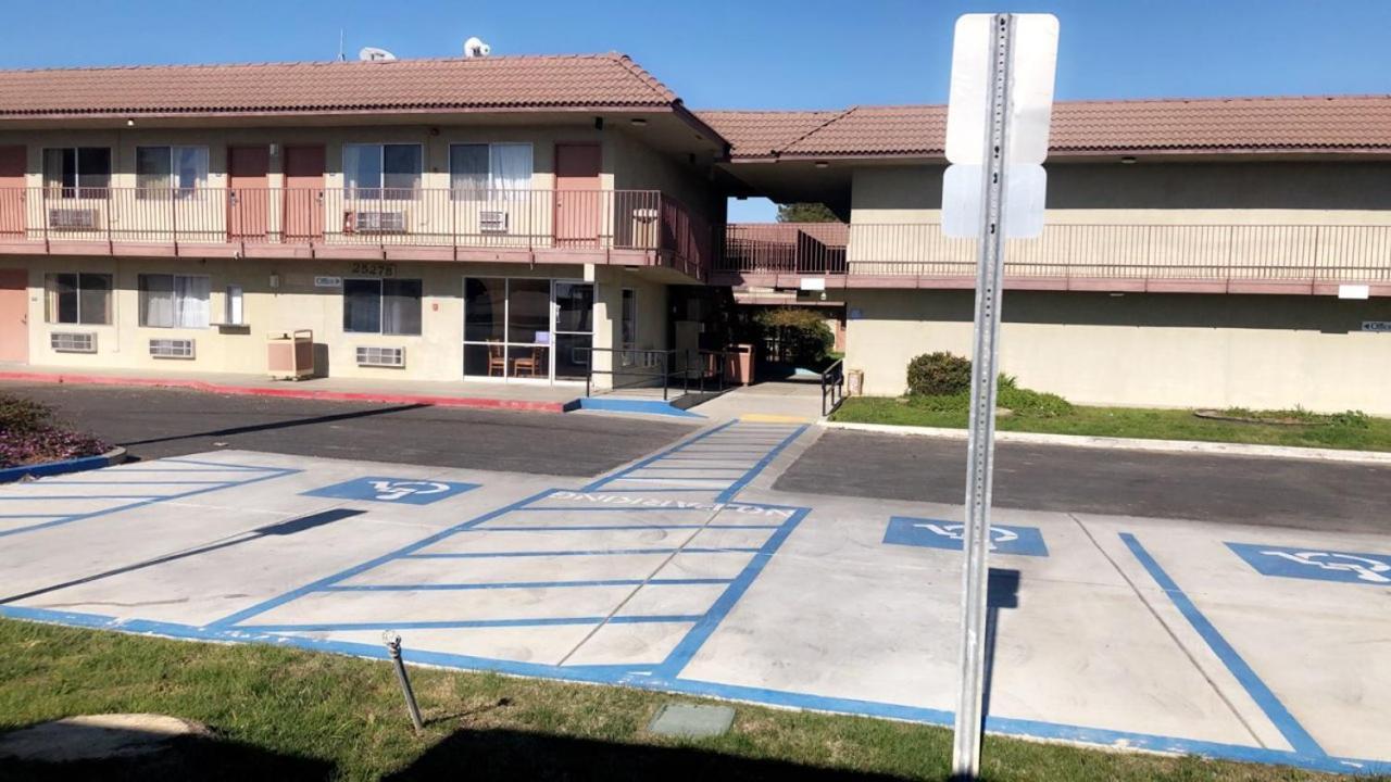Baymont By Wyndham Coalinga Villa Bagian luar foto