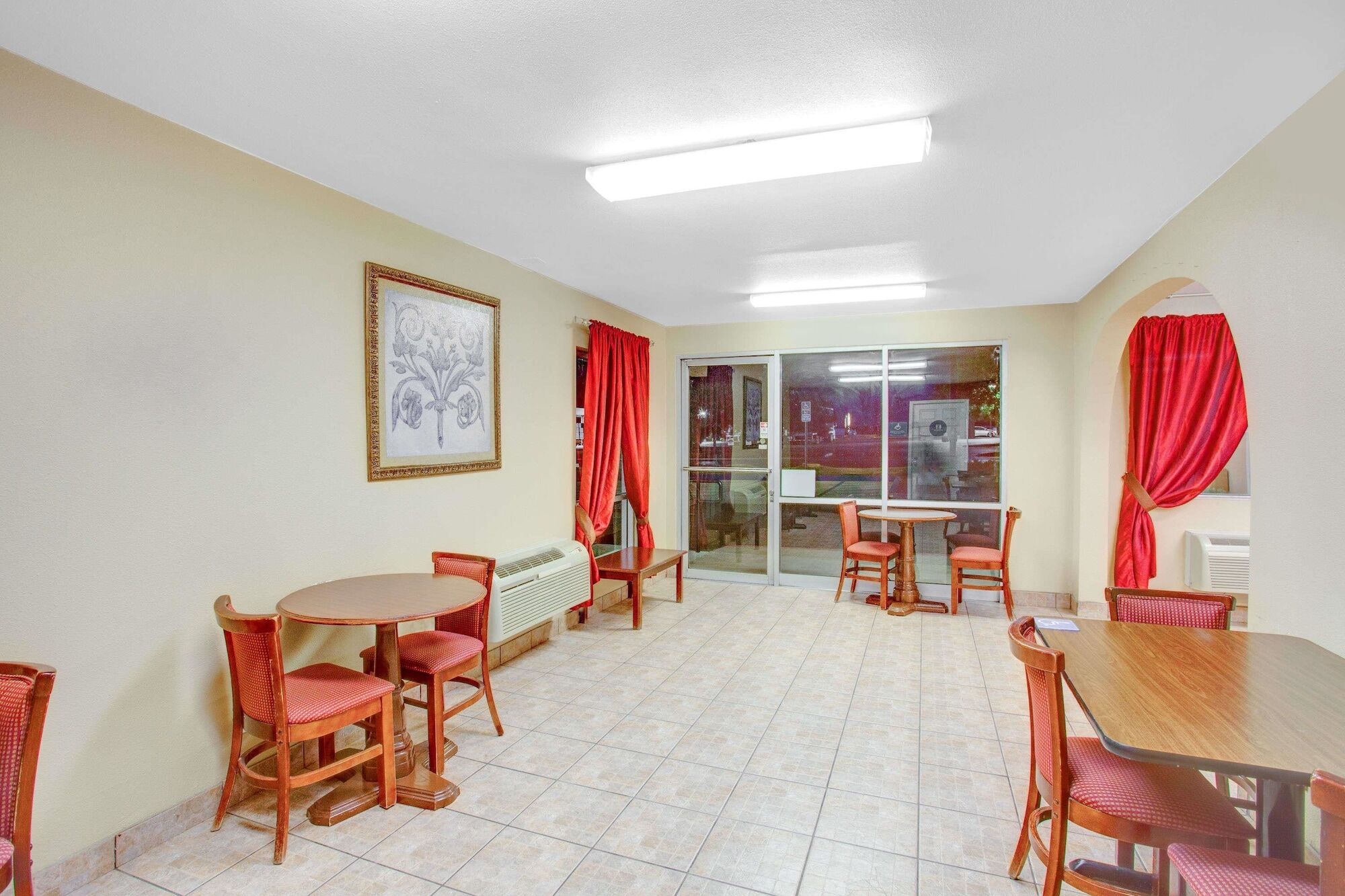 Baymont By Wyndham Coalinga Villa Bagian luar foto